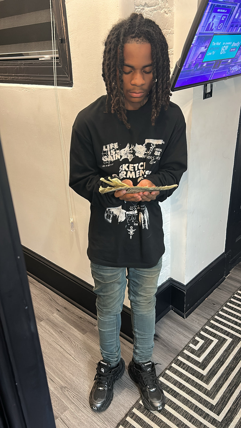 SKETCH war longsleeve black